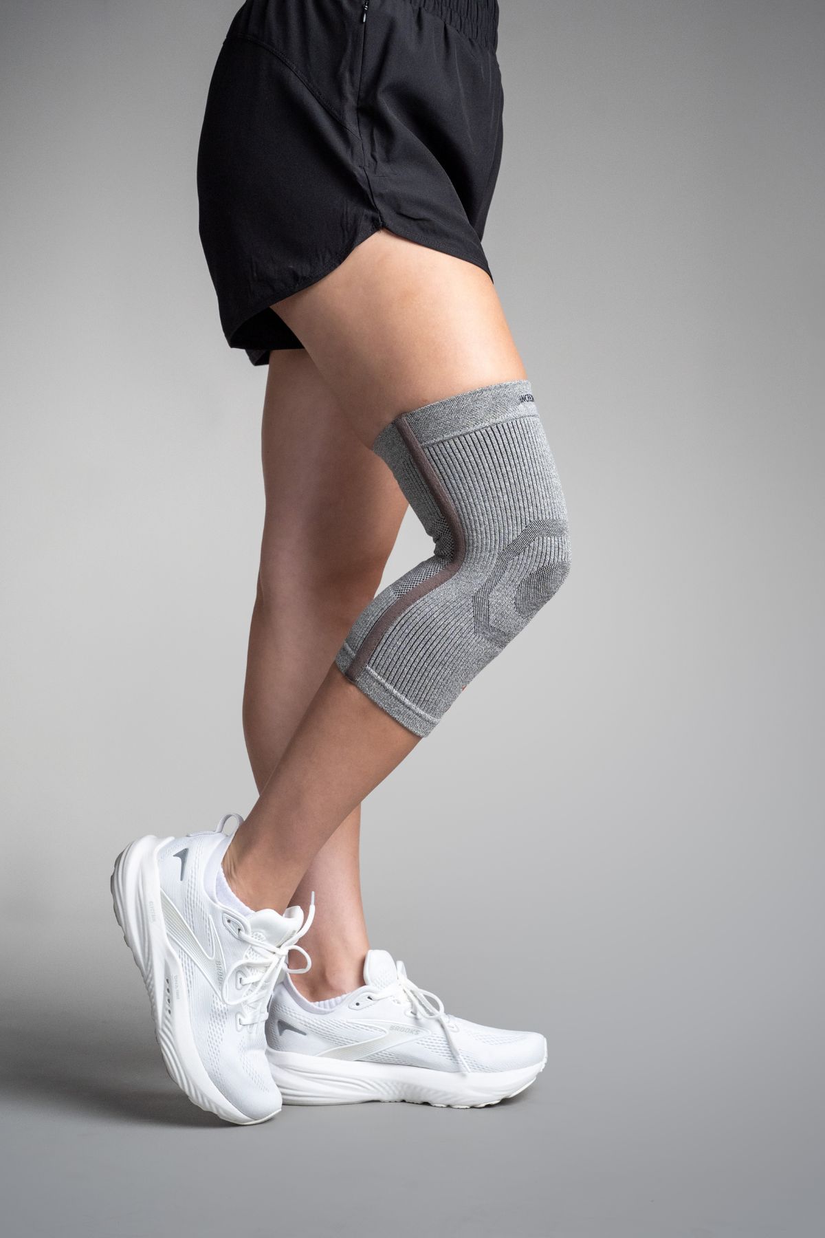 Navlaka za koleno Siva/M